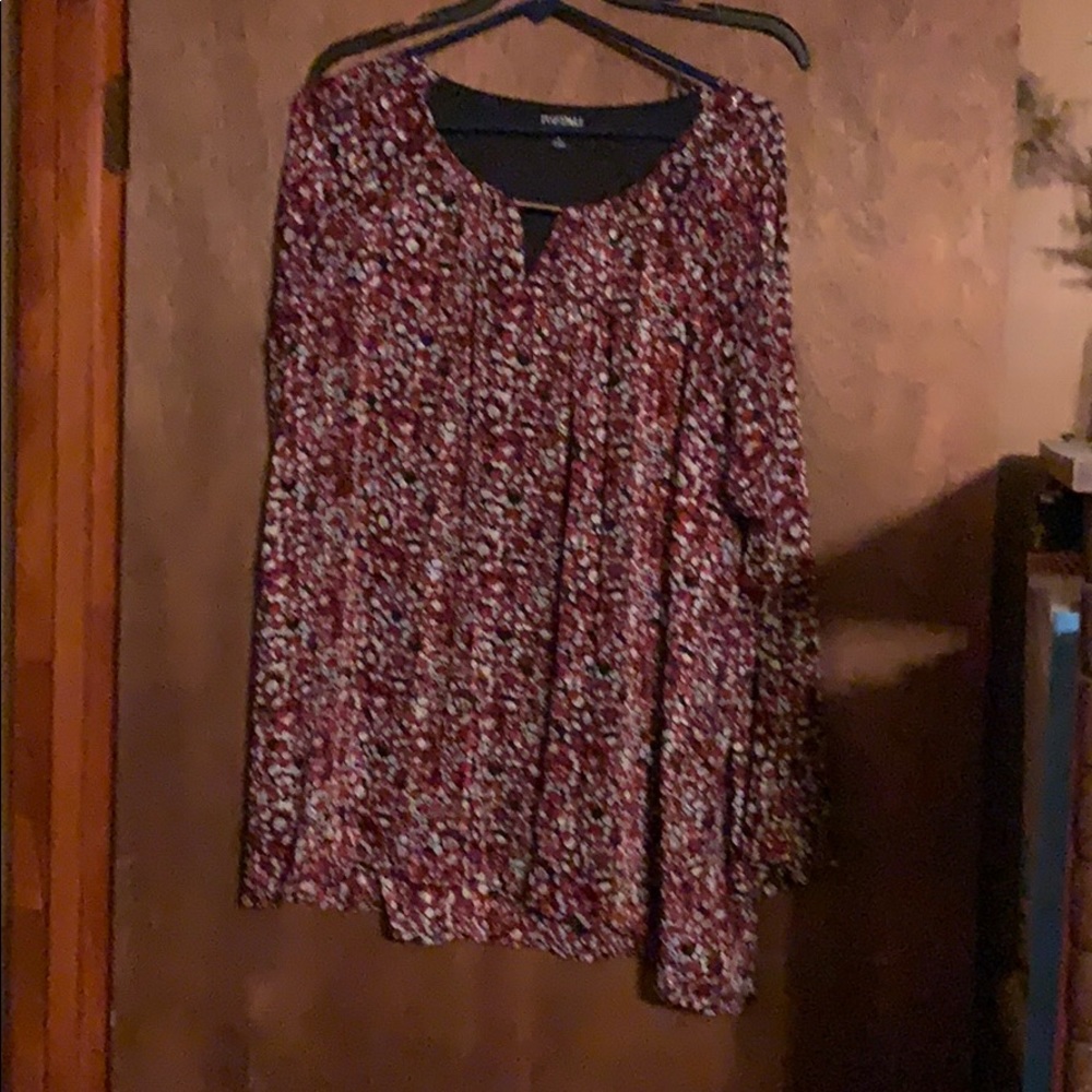 Top - Picture 1 of 1